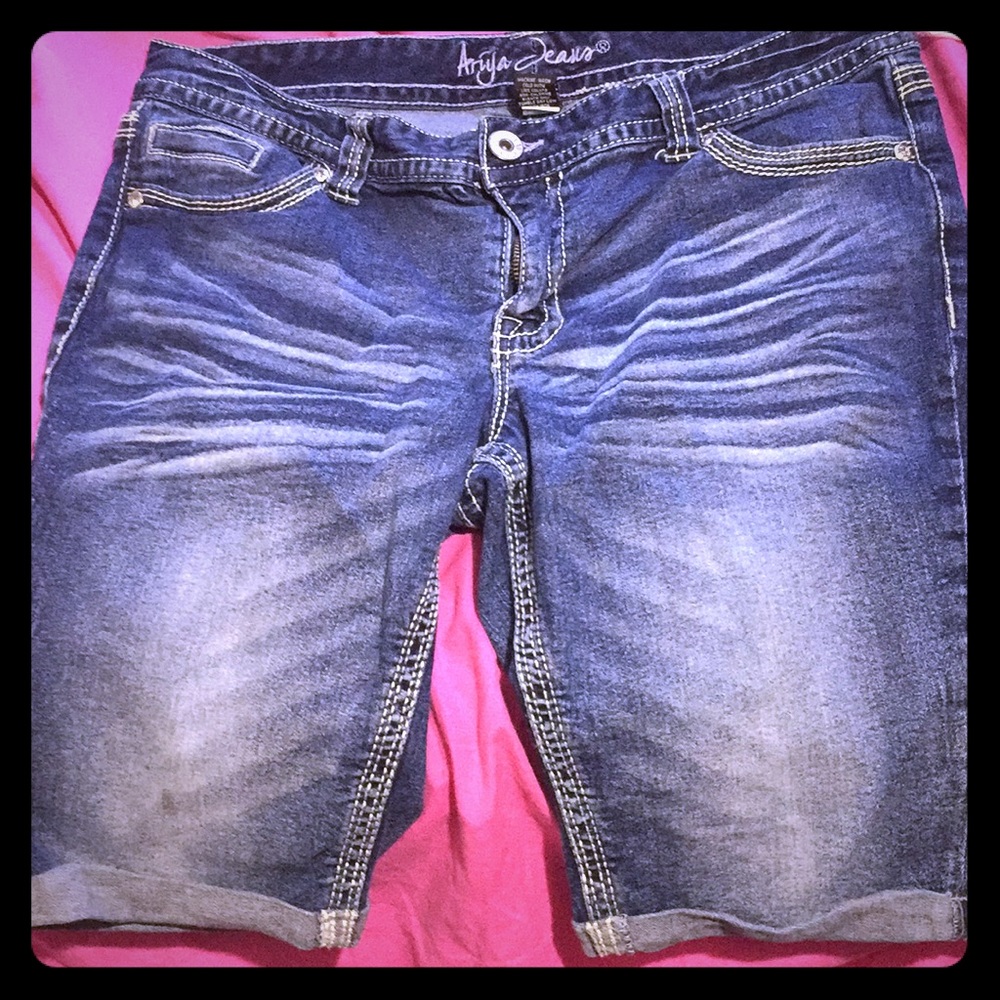 Capris/ Jean